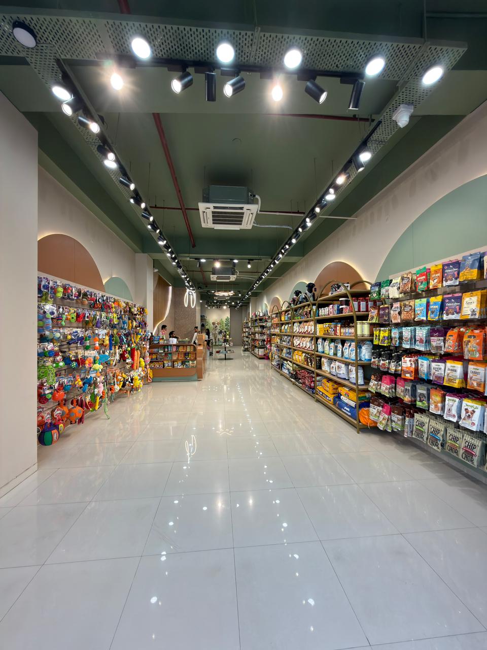 Inside Miou and Wuff South Bopal store &mdash; photo 1