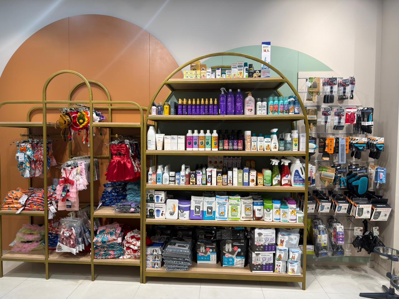 Inside Miou and Wuff South Bopal store &mdash; photo 5